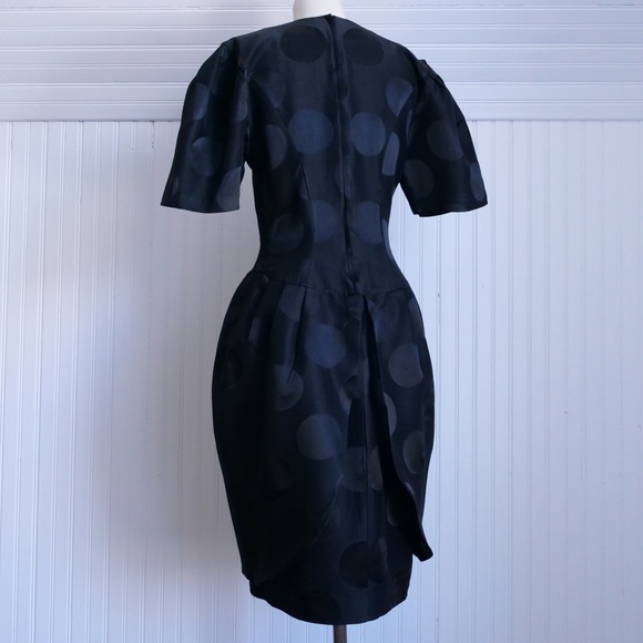 Fun 80s/90s Nipon Boutique giant polka dot monochromatic print black party dress - Picture 6 of 8